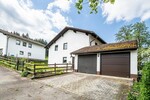 Zweifamilienhaus in ruhiger Sackgasse – flexibel nutzbar & viel Potenzial - Zweifamilienhaus Arrach | Angebot:26588630