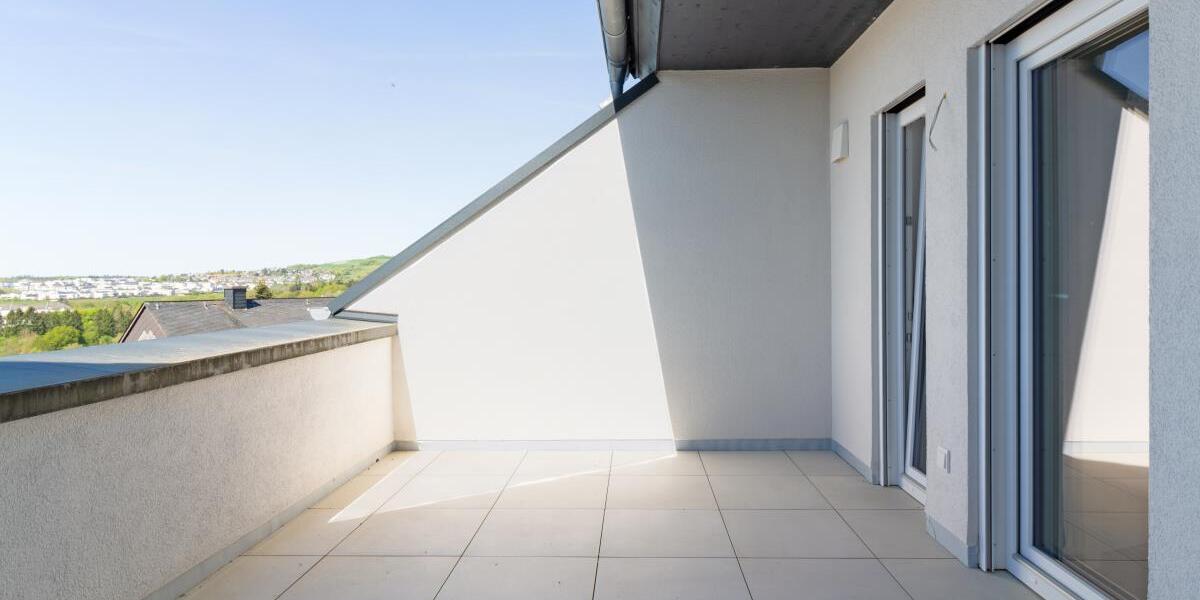 Die Alternative zur Eigentumswohnung Trier-Irsch - Neubau mit toller Dachterrasse und Weitblick - Maisonettenwohnung Trier Kürenz | Angebot:26368726