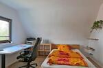 (EF1063_M) Kassel-Stadt: Kirchditmold, preiswerte möblierte Dachgeschosswohnung mit Balkon in ruhiger Randlage - Etagenwohnung Kassel Kirchditmold | Angebot:26972318