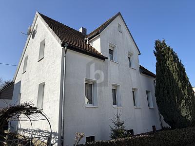 FAMILIENHAUS MIT GARAGE UND GARTEN - Einfamilienhaus Aalen | Angebot:27084834