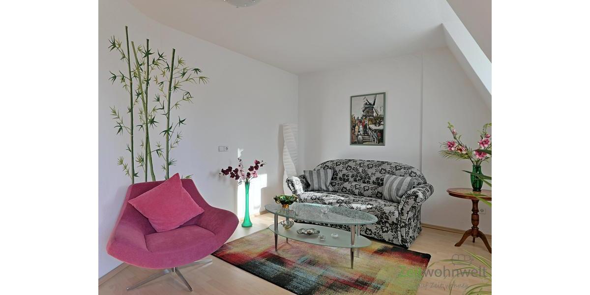 (EF0718_M) Zwickau: Pölbitz, möblierte 2-Zimmer-Wohnung mit Balkon in ruhiger, zentrumsnaher Seitenstraße, Service mgl. - Etagenwohnung Zwickau Pölbitz | Angebot:26548604