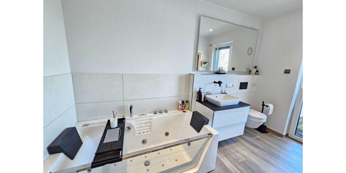 Whirlpoolbadewanne