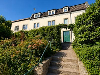 HISTORISCHER CHARME MIT VIEL POTENZIAL - Einfamilienhaus Schweinfurt Haardt | Angebot:27155688