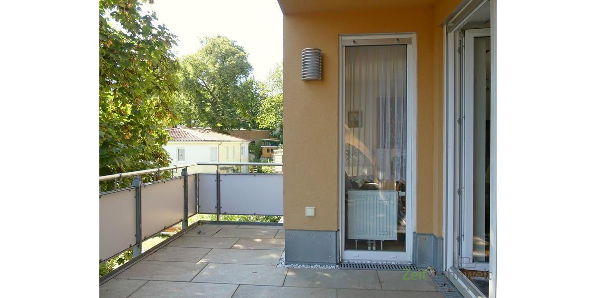 teilüberdachter Balkon