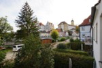 Lage, Lage, Lage - Schöne 3 Zimmer Maisonette Wohnung auf der Leopoldineninsel mit Blick auf das Schloss in Neuburg - Ein neues Zuhause von SOWA Immobilien und Finanzen Ihr Experte vor Ort - Maisonettenwohnung Neuburg an der Donau | Angebot:27207548