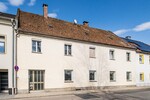 Großzügiges Zweifamilienhaus mit verborgenem Garten in der Innenstadt von Cham - Mehrfamilienhaus, Wohnhaus Cham | Angebot:26298154