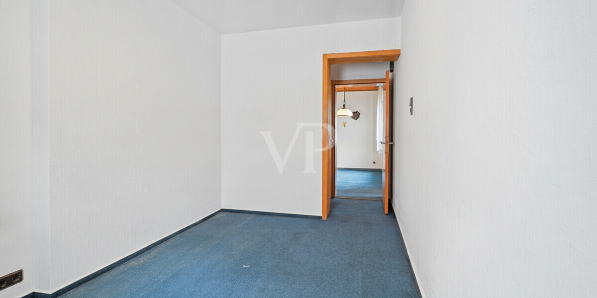 Zimmer I EG geräumt KI generiert 