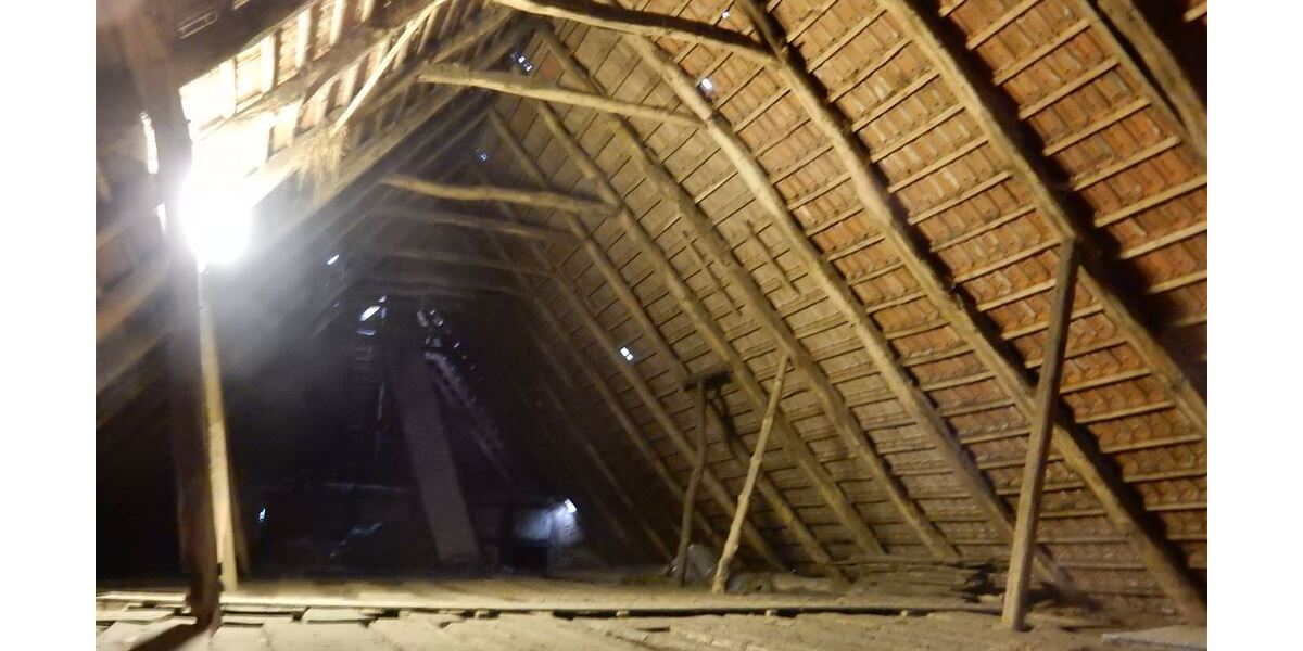 Ausbau Reserve auf dem Dachboden