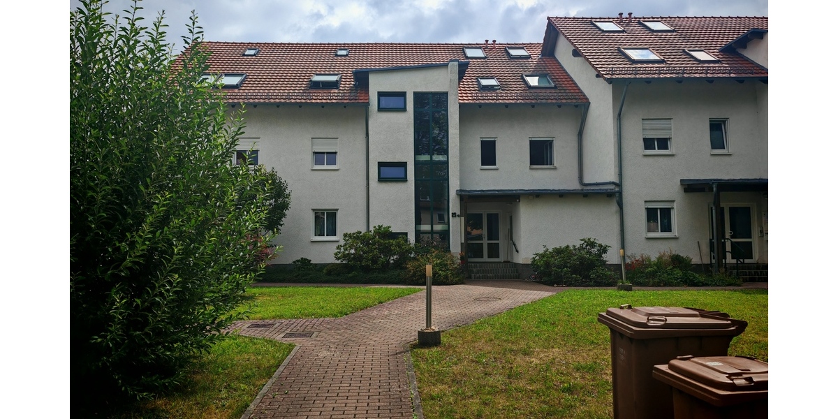Straßenfront