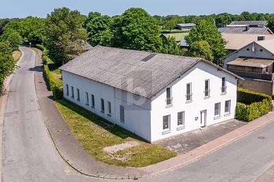 VIEL PLATZ, WERKSTATT & 300 M² AUSBAUPOTENZIAL - Einfamilienhaus Tielen | Angebot:26817038