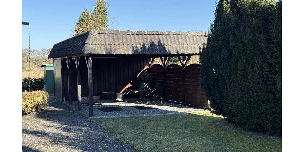 Carport mit Abstellraum