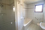 Neu-Ulm: Modernisiertes Mehrfamilienhaus (DHH) mit idyllischem Garten in Donau-Nähe - Mehrfamilienhaus, Wohnhaus Neu-Ulm / Offenhausen Offenhausen | Angebot:26994809