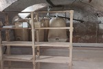 Top-Renditeobjekt: 5 Wohneinheiten im historischen Schulhaus mit großem Entwicklungspotenzial - Mehrfamilienhaus, Wohnhaus Althornbach Bödingerhof | Angebot:24700023