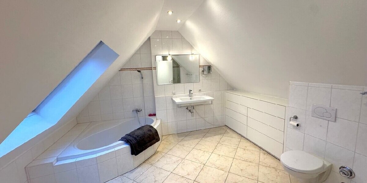DG TGL-Bad mit Wanne...
