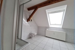 3-Raumwohnung unterm Dach in KöthenAnhalt - Einbauküche ist dabei - Etagenwohnung Köthen | Angebot:25568880