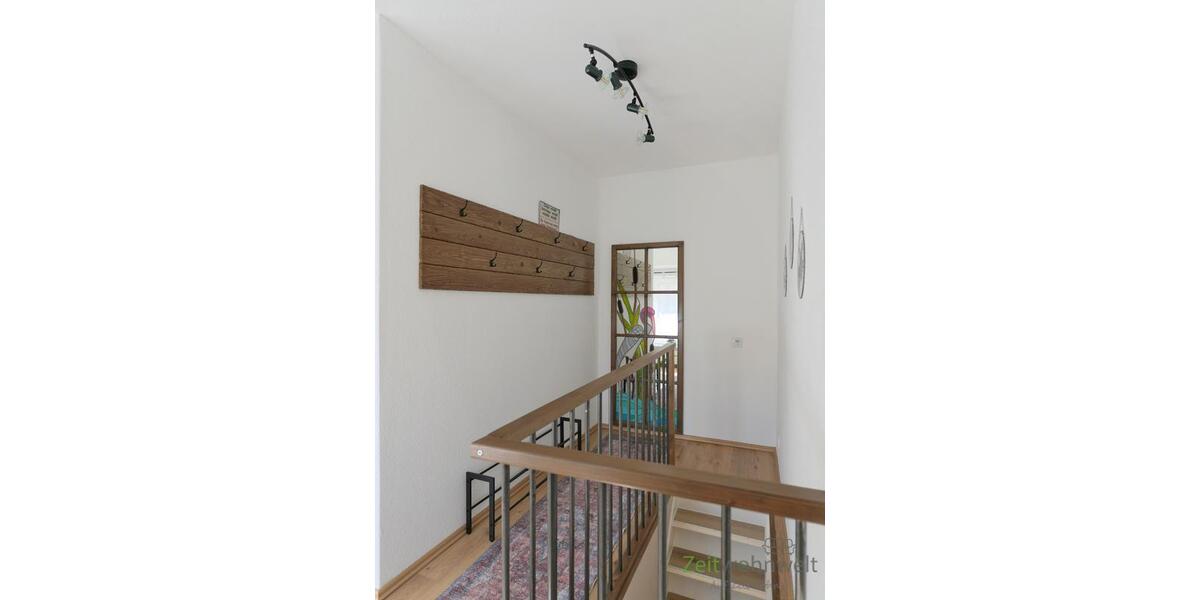 oberer Flur mit Garderobe