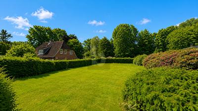 HOCHWERTIGE WOHNLAGE MIT NEUBAUPOTENTIAL - Grundstück Hamburg Poppenbüttel Poppenbüttel | Angebot:27455001