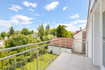 WINDISCH - ERSTBEZUG! Hochwertige 2-Zi.-DG - Wohnung mit EBK, Balkon und privatem Garten - Dachgeschoßwohnung Gröbenzell | Angebot:26764137