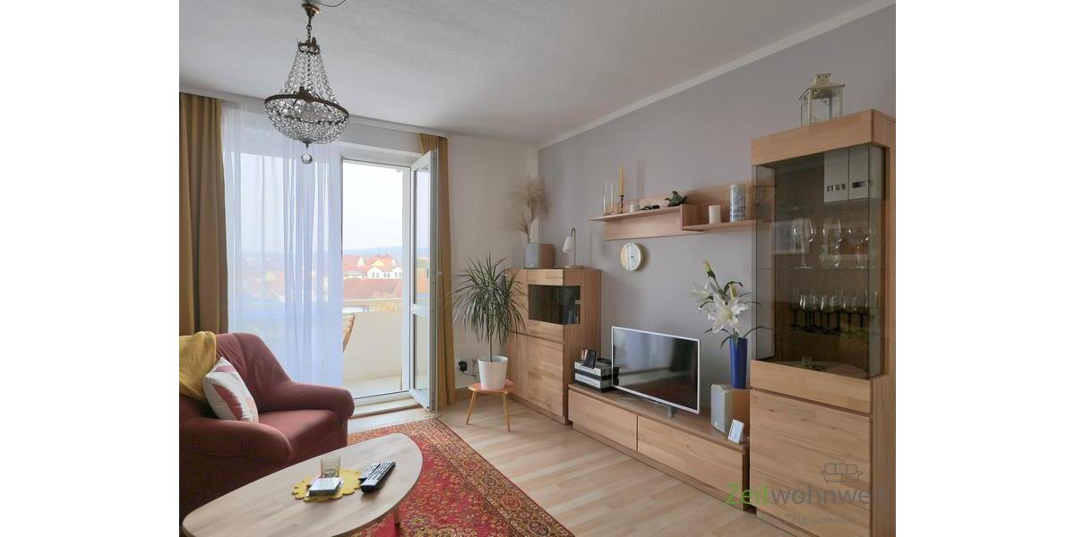 Balkon, Schrankwand und TV