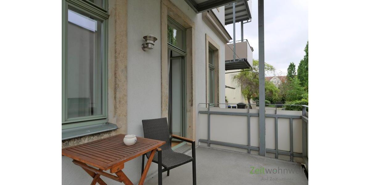 überdachter Balkon