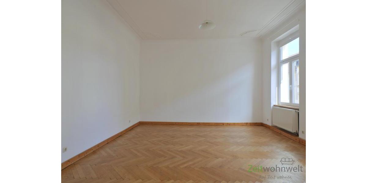sehr großes Schlafzimmer