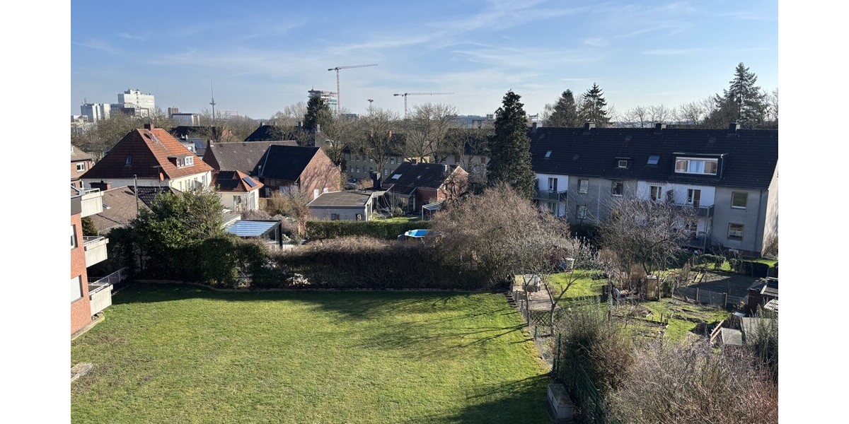 Blick von der Wohnung im DG