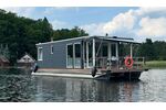 Ein Zuhause, auf dem Wasser oder im Hafen, exklusives Hausboot Neubau 2023 - Ferienhaus Jabel b Waren | Angebot:27295012