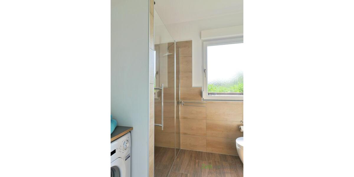Waschmaschine und Dusche