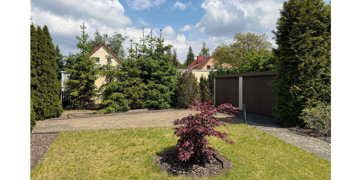 Garten und Garage