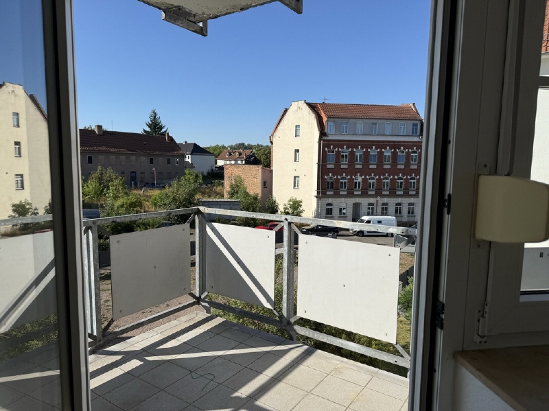 mit Balkon