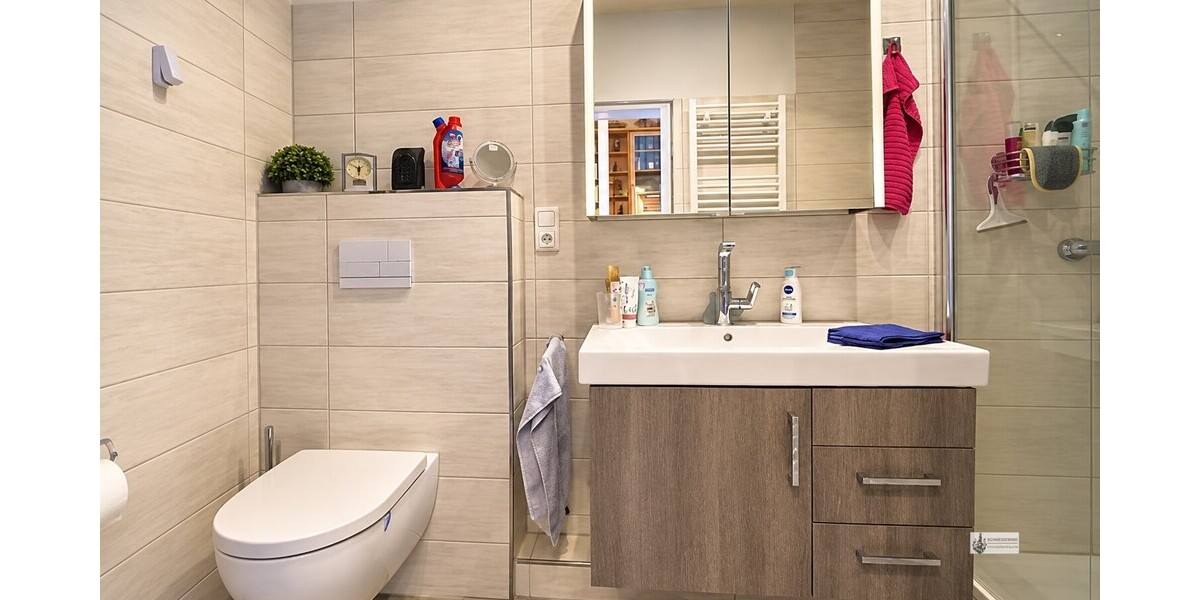 Badezimmer mit Dusche