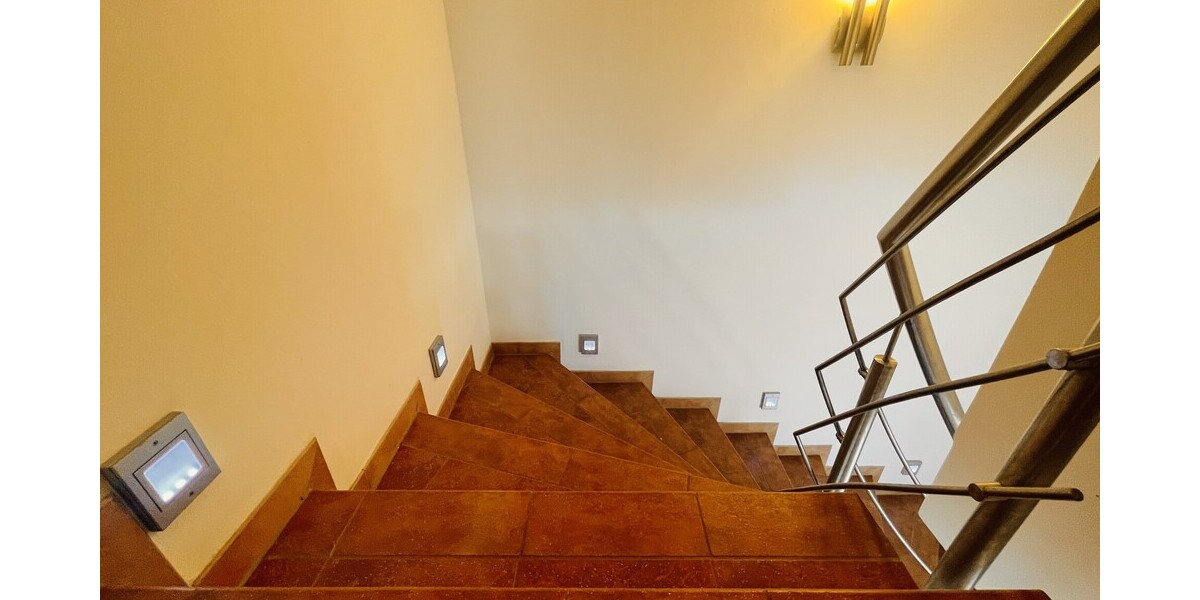 Pension - Treppen zum OG 