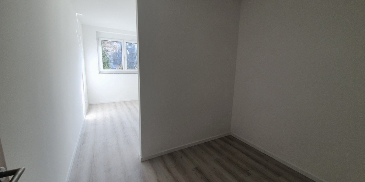 Schlafzimmer mit Ankleide