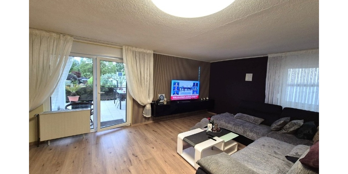 Wohnzimmer mit Terrassenzugang