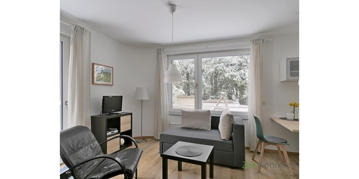 Sessel Sofa und TV