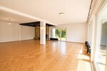 Großes Familienhaus am Sonnenhang mit Doppelgarage - Einfamilienhaus Eppstein | Angebot:27120640