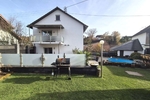 Großzügiges Wohnen für zwei Generationen: Poolbereich mit Poolbar und barrierefreiem EG - Zweifamilienhaus Katzweiler | Angebot:27159280