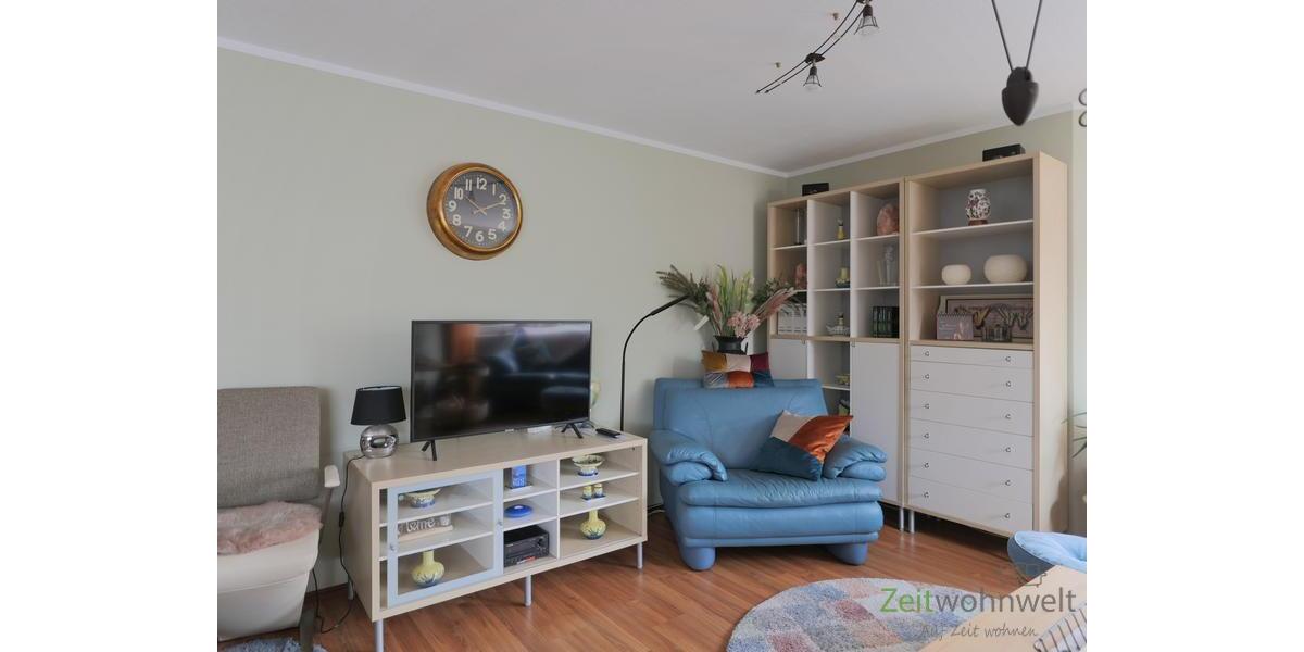 TV und Schrankwand