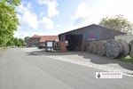 3 Wohnungen je 60 m² + mehrere Hallen Carport + Freifläche 1000m² + Parkflächen Garagen Carports - Gewerbeobjekt Barenburg | Angebot:18624765