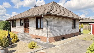 EBENERDIG WOHNEN MIT VOLLKELLER UND GARAGE - Einfamilienhaus Bad Bodenteich | Angebot:27095182
