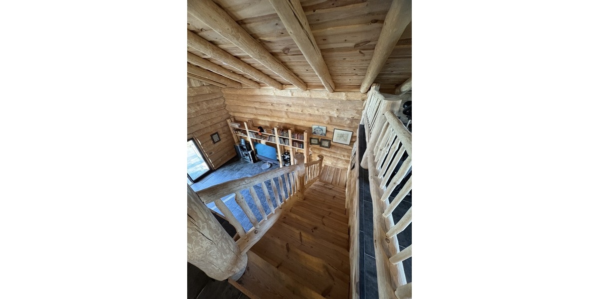 Vollholztreppe