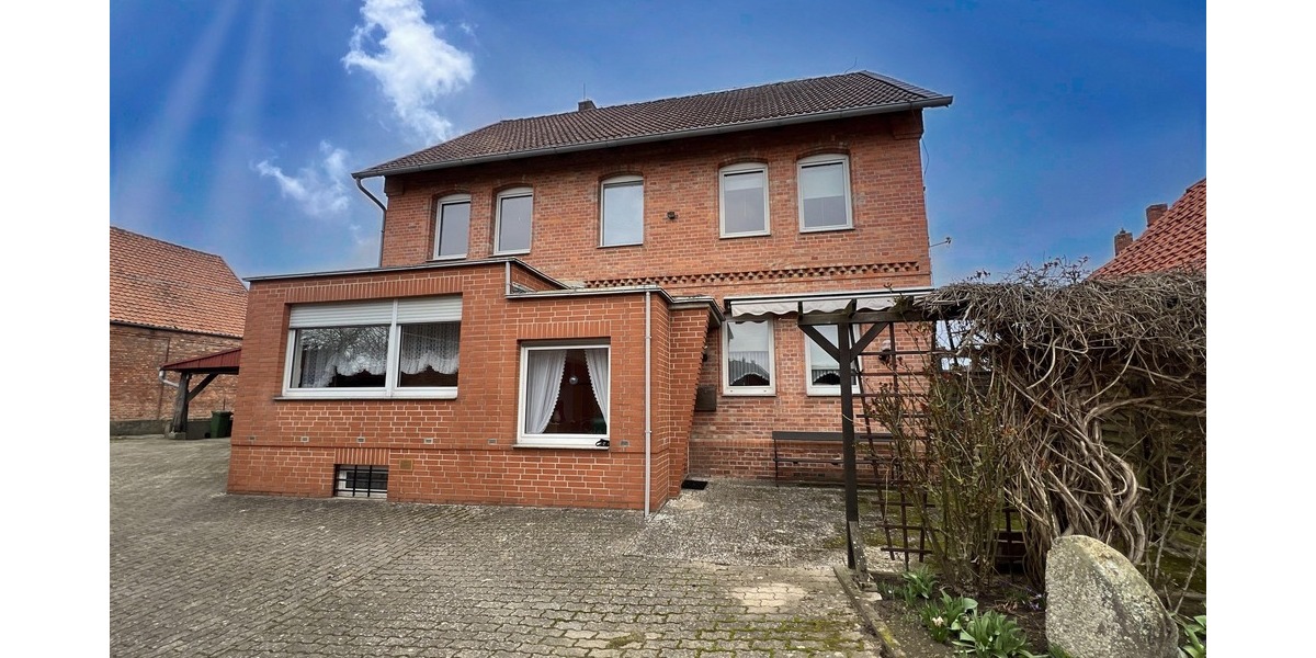 mit KI verändert - Wohnhaus