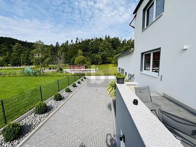 ALLEINLAGE, HOCHWERTIG UND VIEL PLATZ - Mehrfamilienhaus, Wohnhaus Schwarza | Angebot:26776975