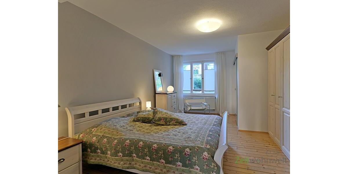 Blick ins Schlafzimmer