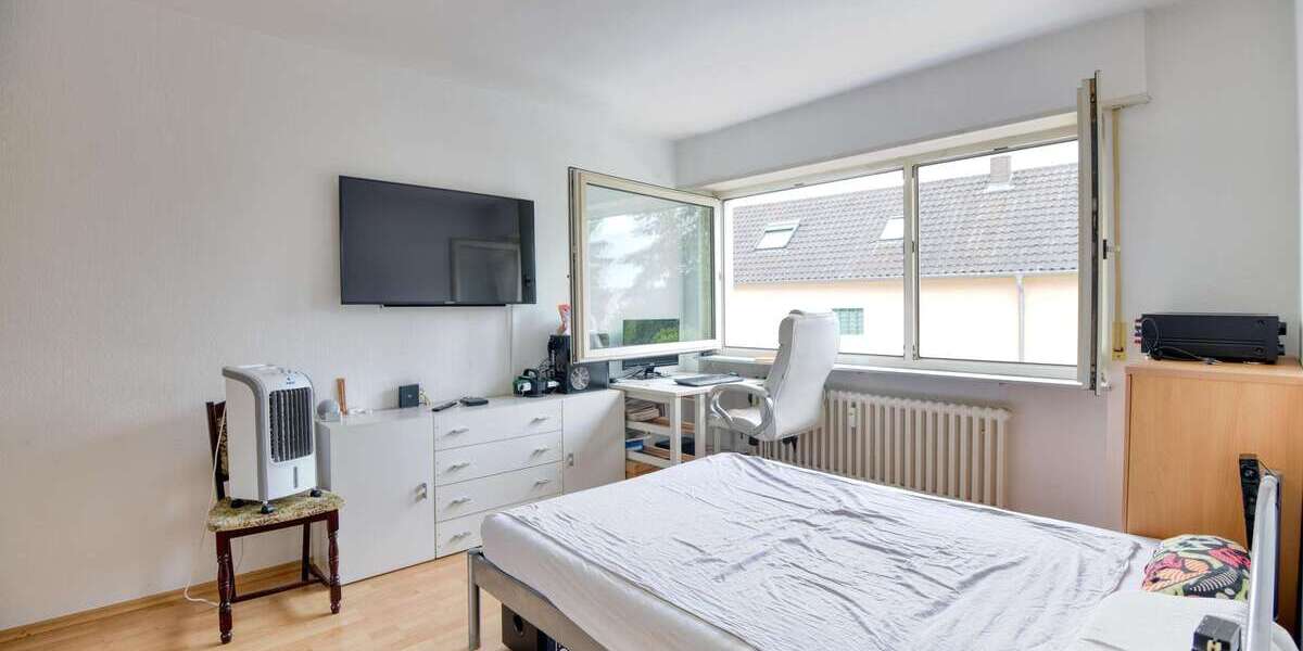 Schlafzimmer 1