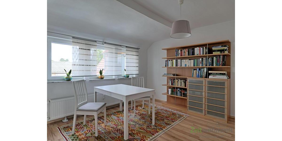 Esstisch im Wohnzimmer