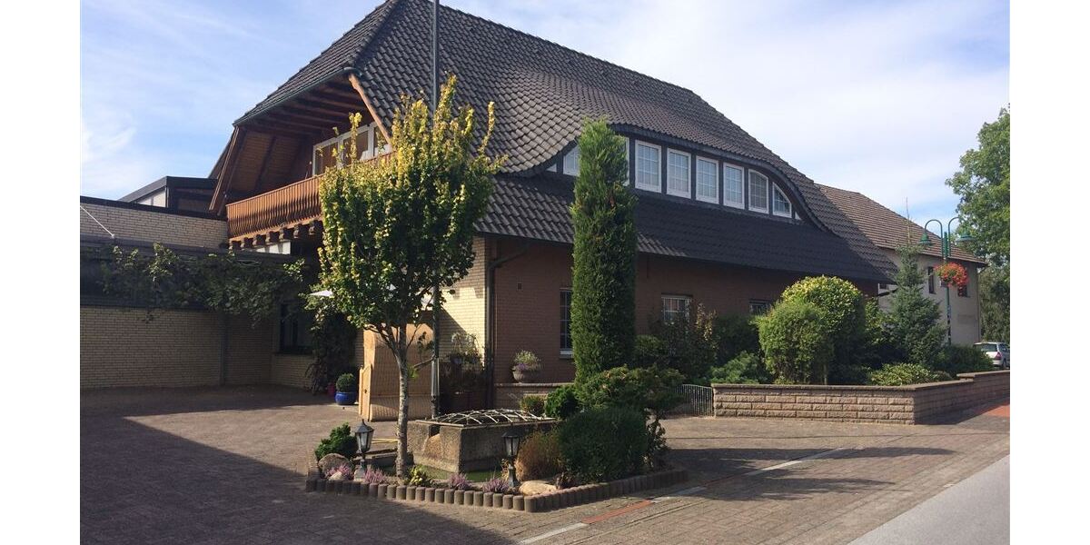 4 auf einen Streich ... 2 Wohnhäuser, 1 Gewerbeimmobilie und 1 Baugrundstück ... neuer Preis ! - Mehrfamilienhaus, Wohnhaus Uchte | Angebot:27265990