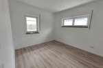 Erstbezug Moderne 4-Zi-Souterrain-Whg WFL 94,5 m² Energiesparhaus QNG Terrasse ab 01.09.2026 zu vermieten! - Etagenwohnung Windischeschenbach | Angebot:27024074
