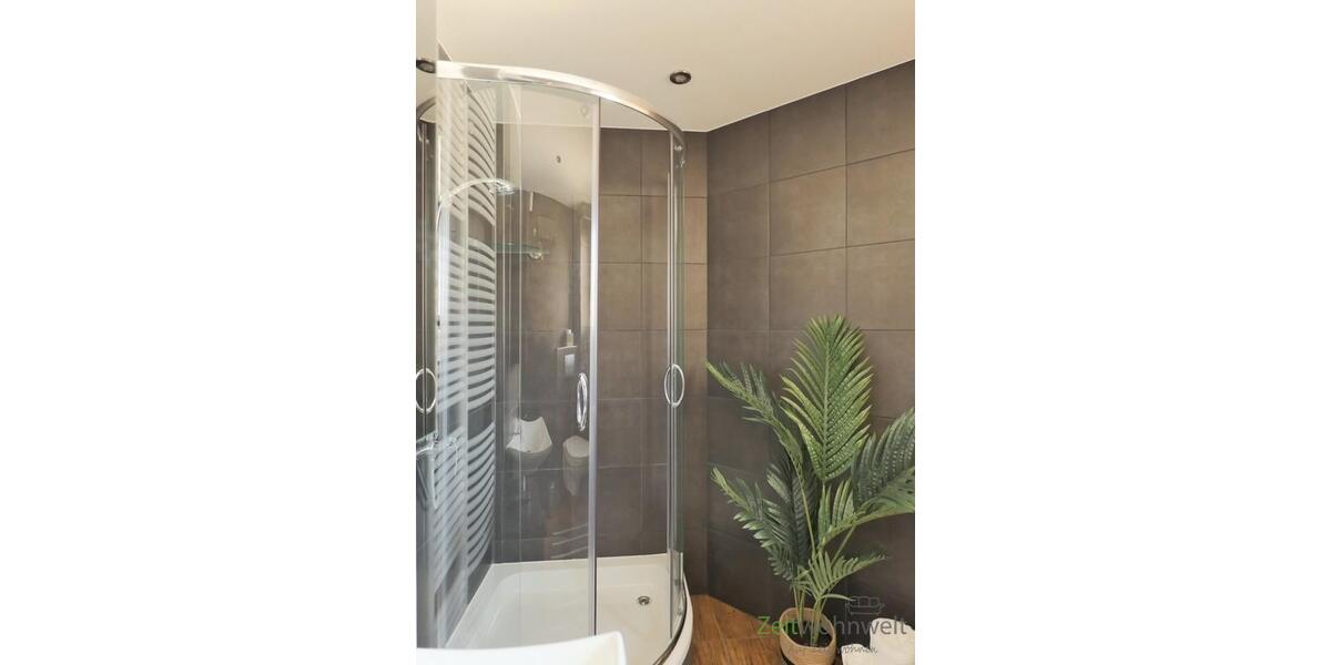 Dusche im Bad