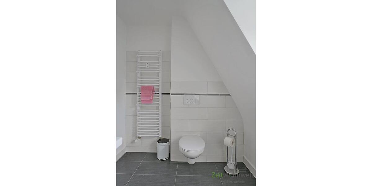 WC und Handtuchheizkörper
